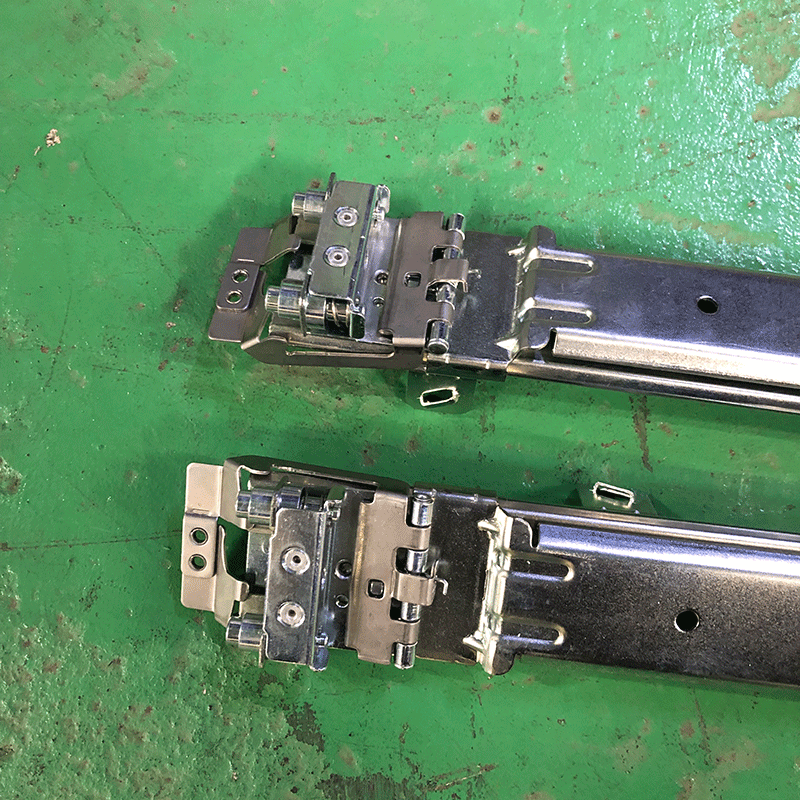 JUNK IBM  ラックマウント型サーバーレール 左右1セット (00KG975/00KG976)