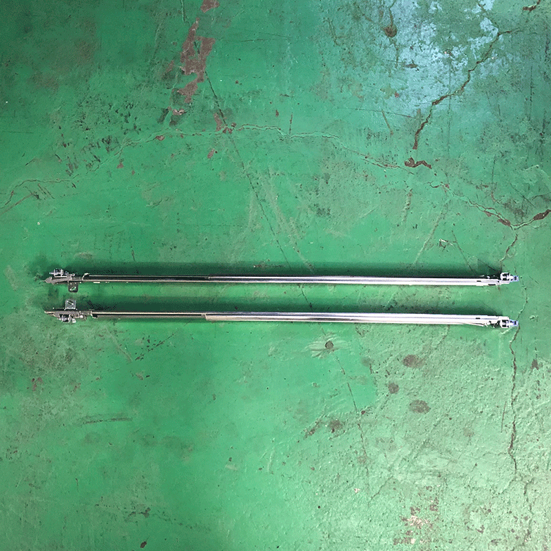 JUNK IBM  ラックマウント型サーバーレール 左右1セット (00KG975/00KG976)